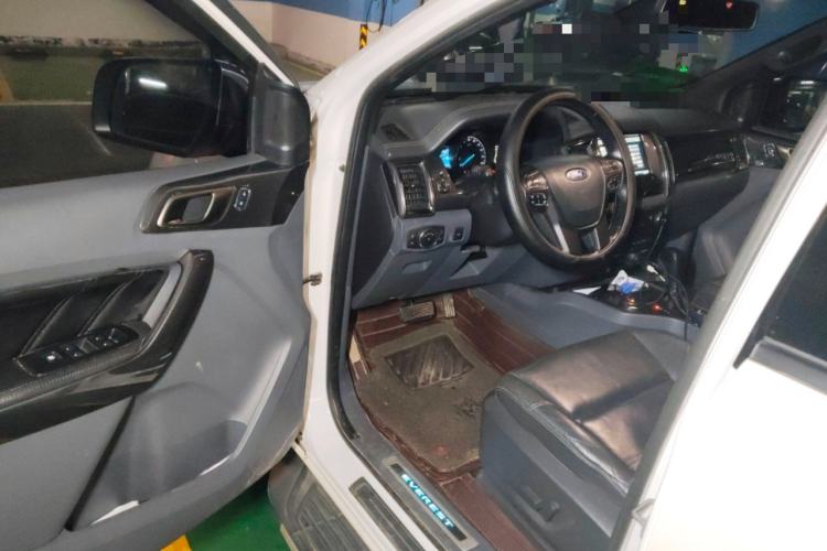 Used Ford Everest 2016 2.0T Gasoline Automatic 4x4 Flagship Edition Driver Seat