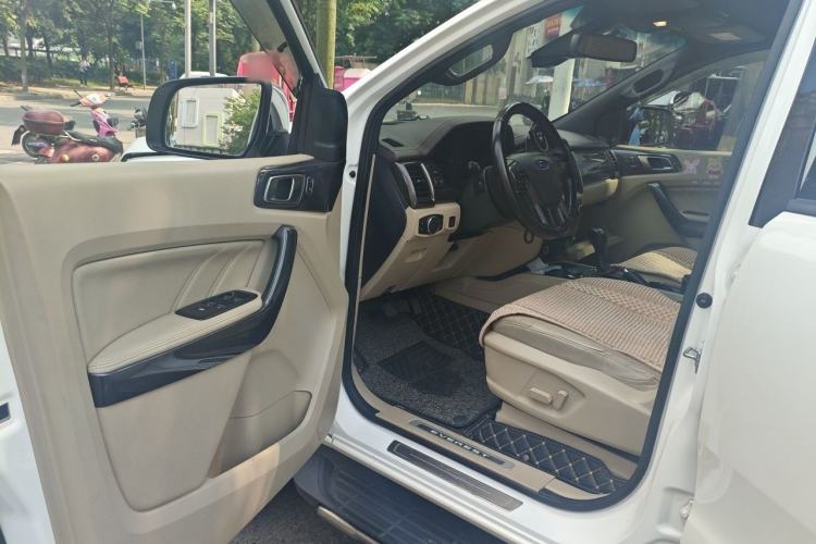 Used Ford Everest 2016 2.0T Gasoline Automatic 4x4 Flagship Edition Driver Seat