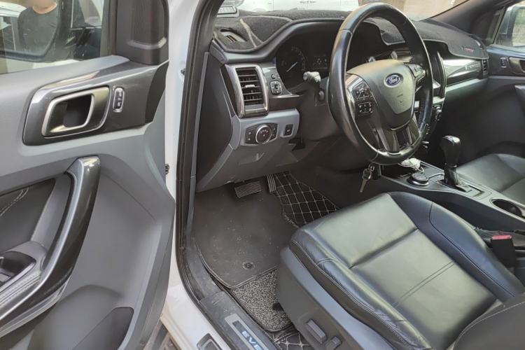 Used Ford Everest 2016 2.0T Gasoline Automatic 4x4 Flagship Edition Driver Seat