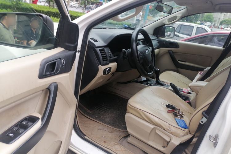 Used Ford Everest 2016 2.0T Gasoline Automatic 4x4 Elite Edition Driver Seat
