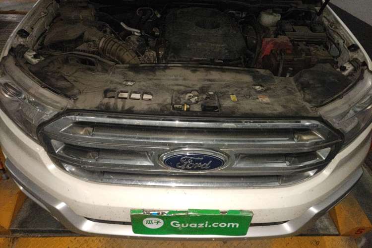 Used Ford Everest 2016 2.0T Gasoline Automatic 4x4 Luxury Edition Engine Bay