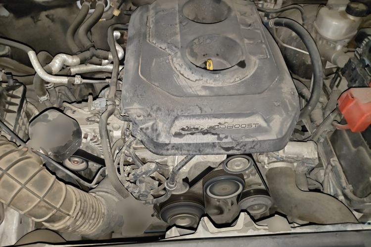 Used Ford Everest 2016 2.0T Gasoline Automatic 4x4 Flagship Edition Engine Bay