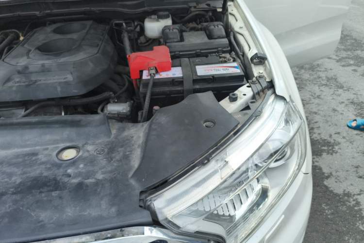 Used Ford Everest 2016 2.0T Gasoline Automatic 4x4 Flagship Edition Engine Bay Left