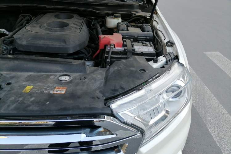 Used Ford Everest 2016 2.0T Gasoline Automatic 4x4 Luxury Edition Engine Bay Left