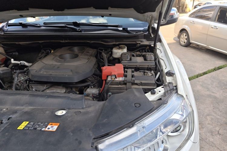 Used Ford Everest 2016 2.0T Gasoline Automatic 4x4 Flagship Edition Engine Bay Left