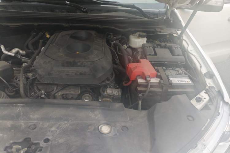 Used Ford Everest 2016 2.0T Gasoline Automatic 4x4 Flagship Edition Engine Bay Left