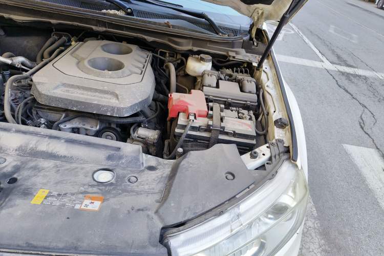 Used Ford Everest 2016 2.0T Gasoline Automatic 4x4 Flagship Edition Engine Bay Left