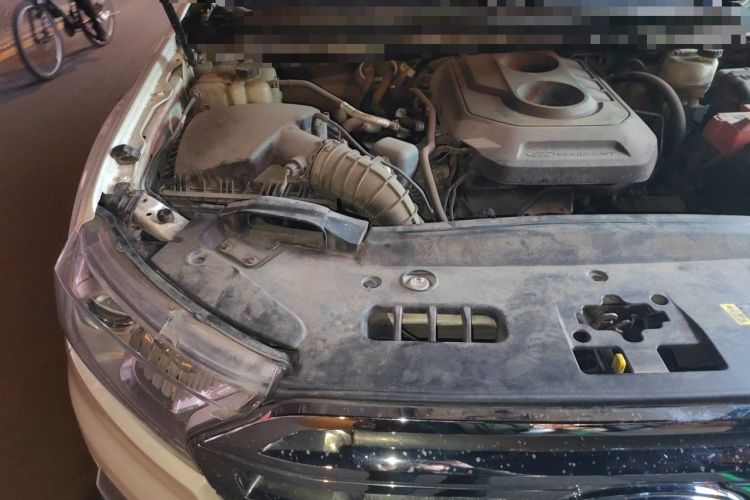 Used Ford Everest 2016 2.0T Gasoline Automatic 4x4 Elite Edition Engine Bay Right
