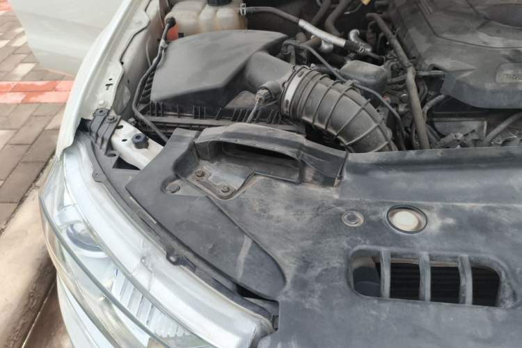 Used Ford Everest 2016 2.0T Gasoline Automatic 4x4 Flagship Edition Engine Bay Right