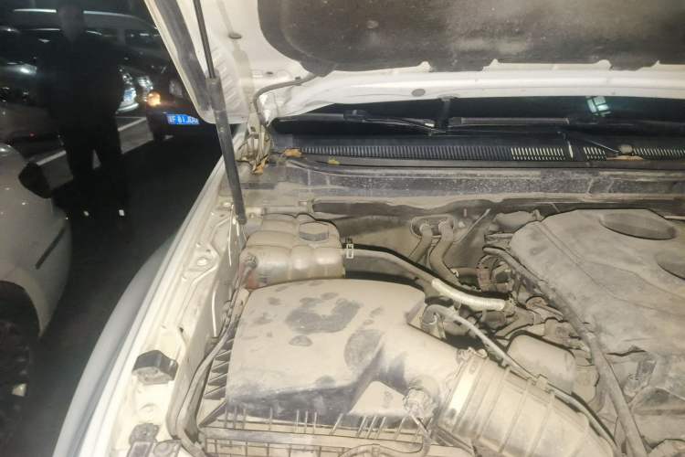 Used Ford Everest 2016 2.0T Gasoline Automatic 4x4 Flagship Edition Engine Bay Right