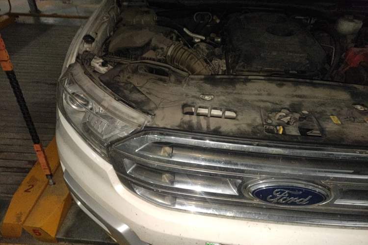 Used Ford Everest 2016 2.0T Gasoline Automatic 4x4 Luxury Edition Engine Bay Right