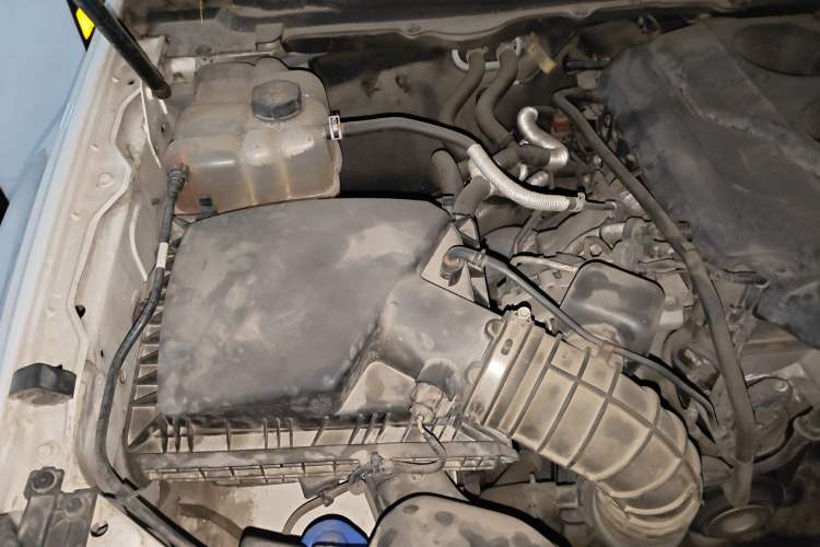 Used Ford Everest 2016 2.0T Gasoline Automatic 4x4 Flagship Edition Engine Bay Right
