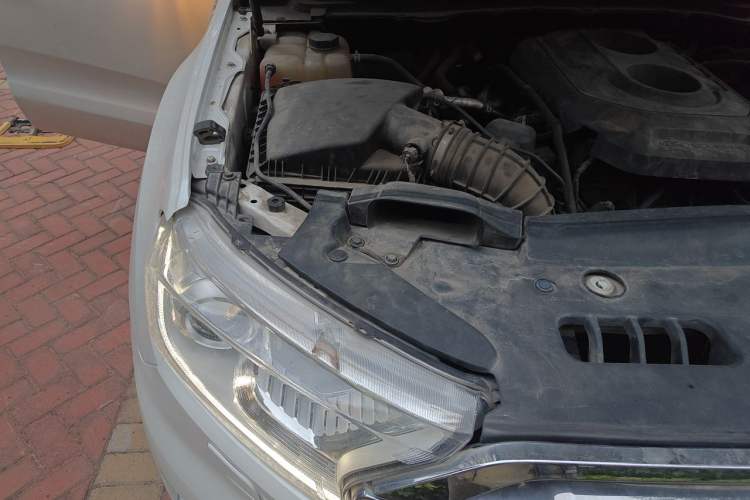 Used Ford Everest 2016 2.0T Gasoline Automatic 4x4 Flagship Edition Engine Bay Right