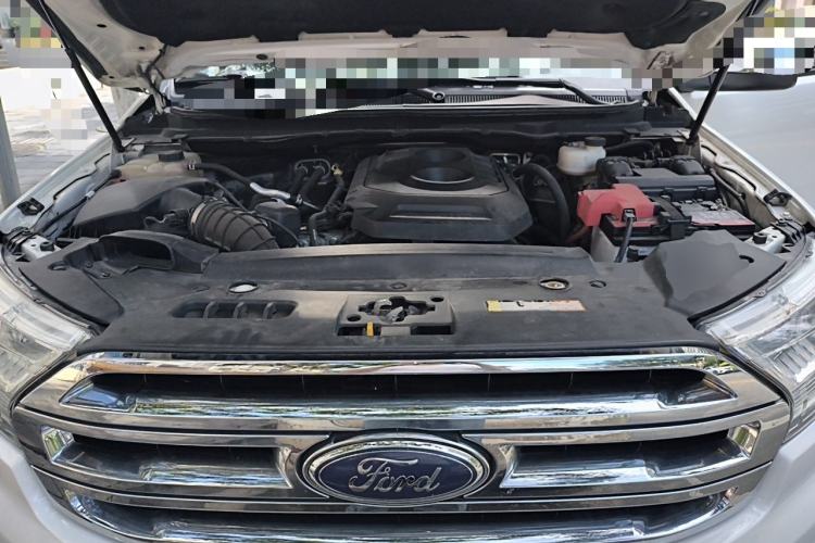 Used Ford Everest 2016 2.0T Gasoline Automatic 4x4 Flagship Edition Engine Bay