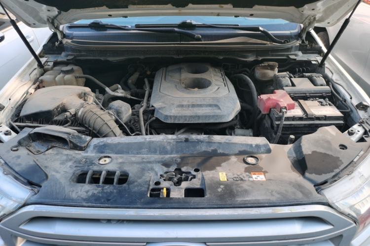 Used Ford Everest 2016 2.0T Gasoline Automatic 4x4 Elite Edition Engine Bay