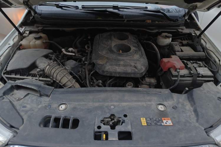 Used Ford Everest 2016 2.0T Gasoline Automatic 4x4 Flagship Edition Engine Bay