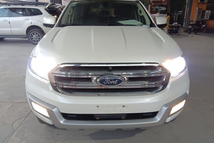 Used Ford Everest 2016 2.0T Gasoline Automatic 4x4 Luxury Edition Exterior 1