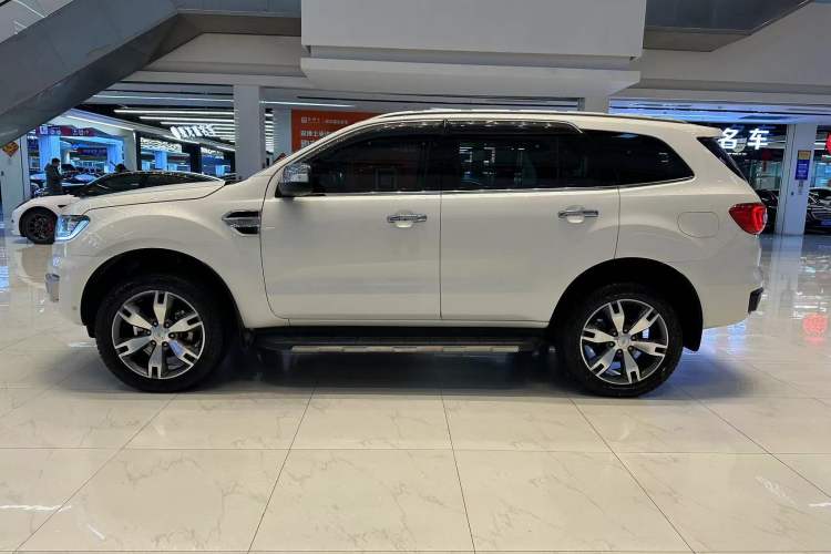 Used Ford Everest 2016 2.0T Gasoline Automatic 4x4 Flagship Edition Exterior 4