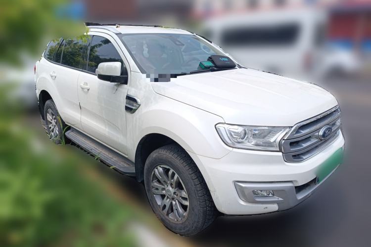 Used Ford Everest 2016 2.0T Gasoline Automatic 4x4 Luxury Edition Front Right 45 Deg