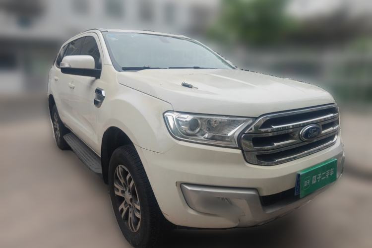 Used Ford Everest 2016 2.0T Gasoline Automatic Two-Wheel Drive Luxury Edition Front Right 45 Deg