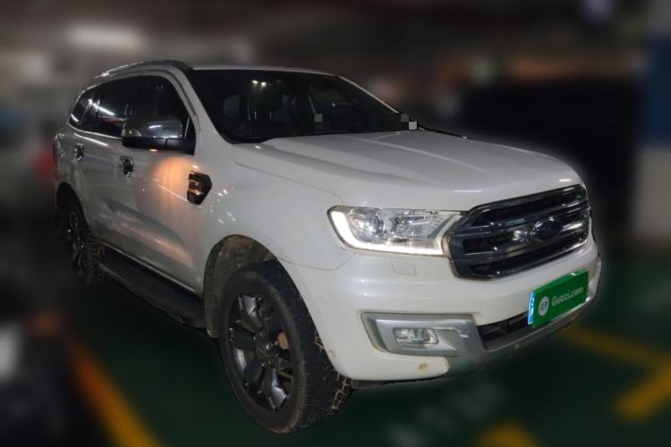 Used Ford Everest 2016 2.0T Gasoline Automatic 4x4 Flagship Edition Front Right 45 Deg