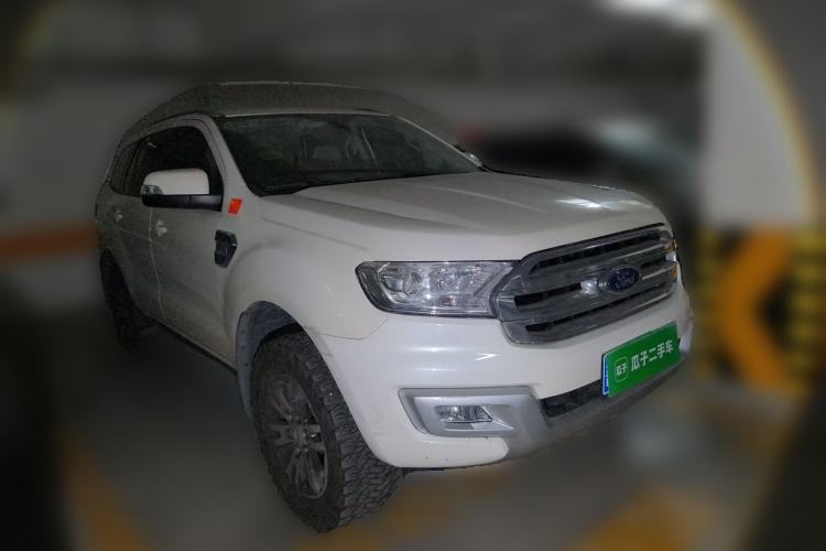 Used Ford Everest 2016 2.0T Gasoline Automatic 4x4 Luxury Edition Front Right 45 Deg