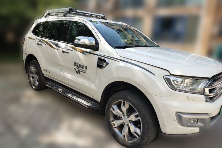 Used Ford Everest 2016 2.0T Gasoline Automatic 4x4 Flagship Edition Front Right 45 Deg