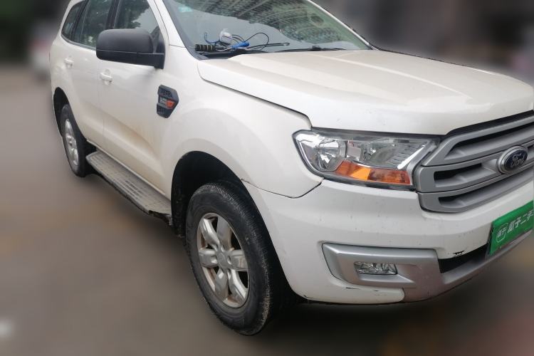 Used Ford Everest 2016 2.0T Gasoline Automatic 4x4 Elite Edition Front Right 45 Deg