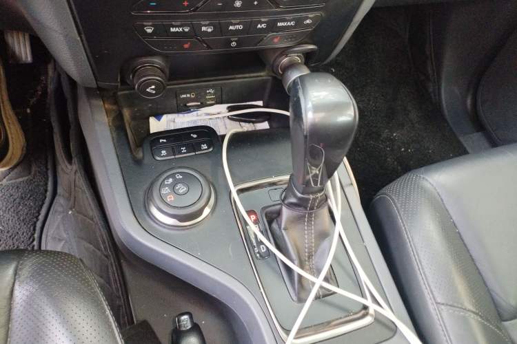 Used Ford Everest 2016 2.0T Gasoline Automatic 4x4 Flagship Edition Gear Lever