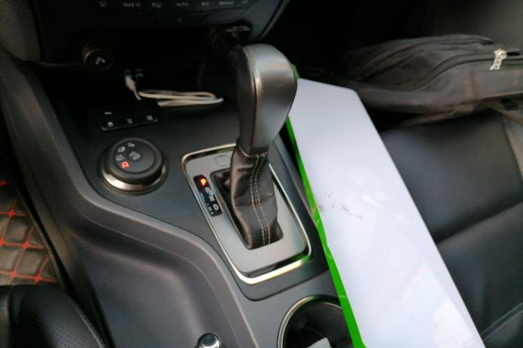 Used Ford Everest 2016 2.0T Gasoline Automatic 4x4 Luxury Edition Gear Lever