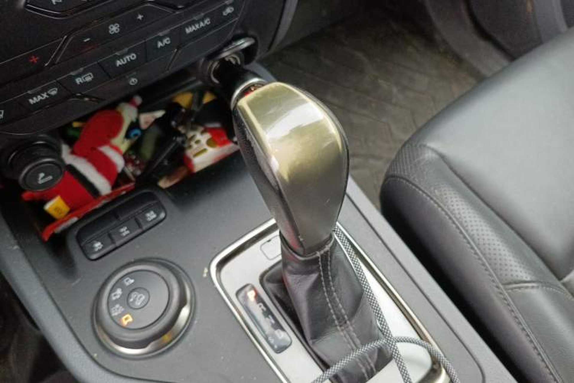 Used Ford Everest 2016 2.0T Gasoline Automatic 4x4 Luxury Edition Gear Lever