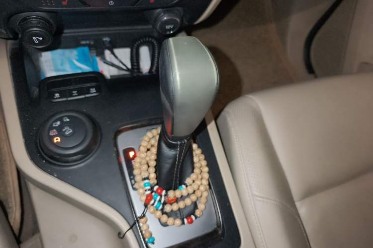Used Ford Everest 2016 2.0T Gasoline Automatic 4x4 Luxury Edition Gear Lever