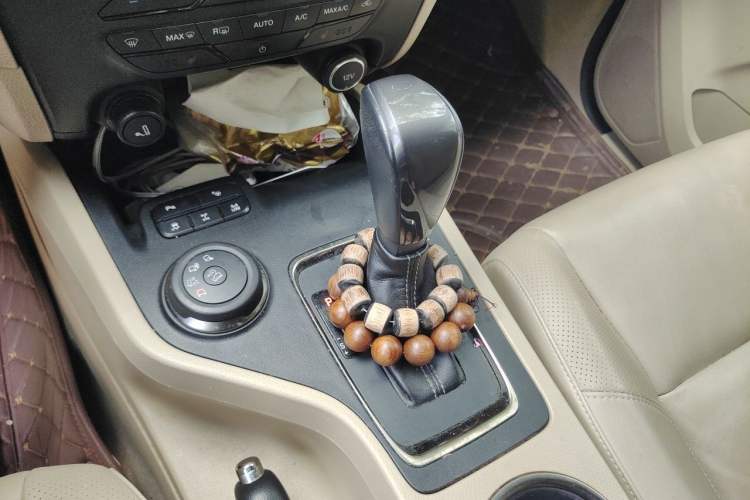 Used Ford Everest 2016 2.0T Gasoline Automatic 4x4 Flagship Edition Gear Lever