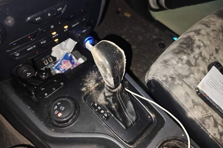 Used Ford Everest 2016 2.0T Gasoline Automatic 4x4 Flagship Edition Gear Lever