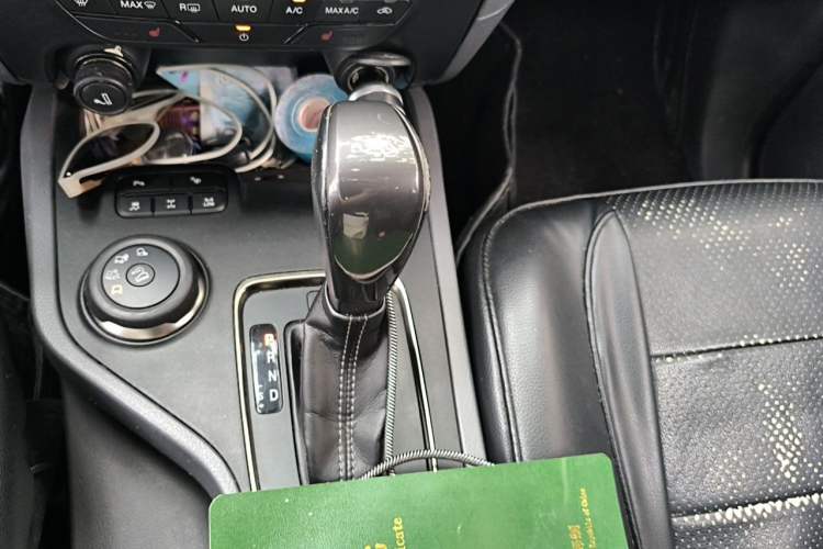 Used Ford Everest 2016 2.0T Gasoline Automatic 4x4 Flagship Edition Gear Lever
