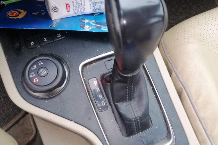 Used Ford Everest 2016 2.0T Gasoline Automatic 4x4 Elite Edition Gear Lever