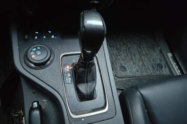 Used Ford Everest 2016 2.0T Gasoline Automatic 4x4 Flagship Edition Gear Lever