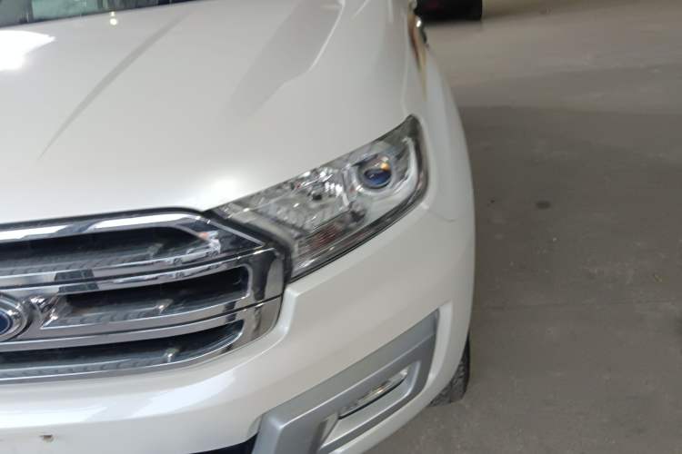 Used Ford Everest 2016 2.0T Gasoline Automatic 4x4 Luxury Edition Left Front Headlight