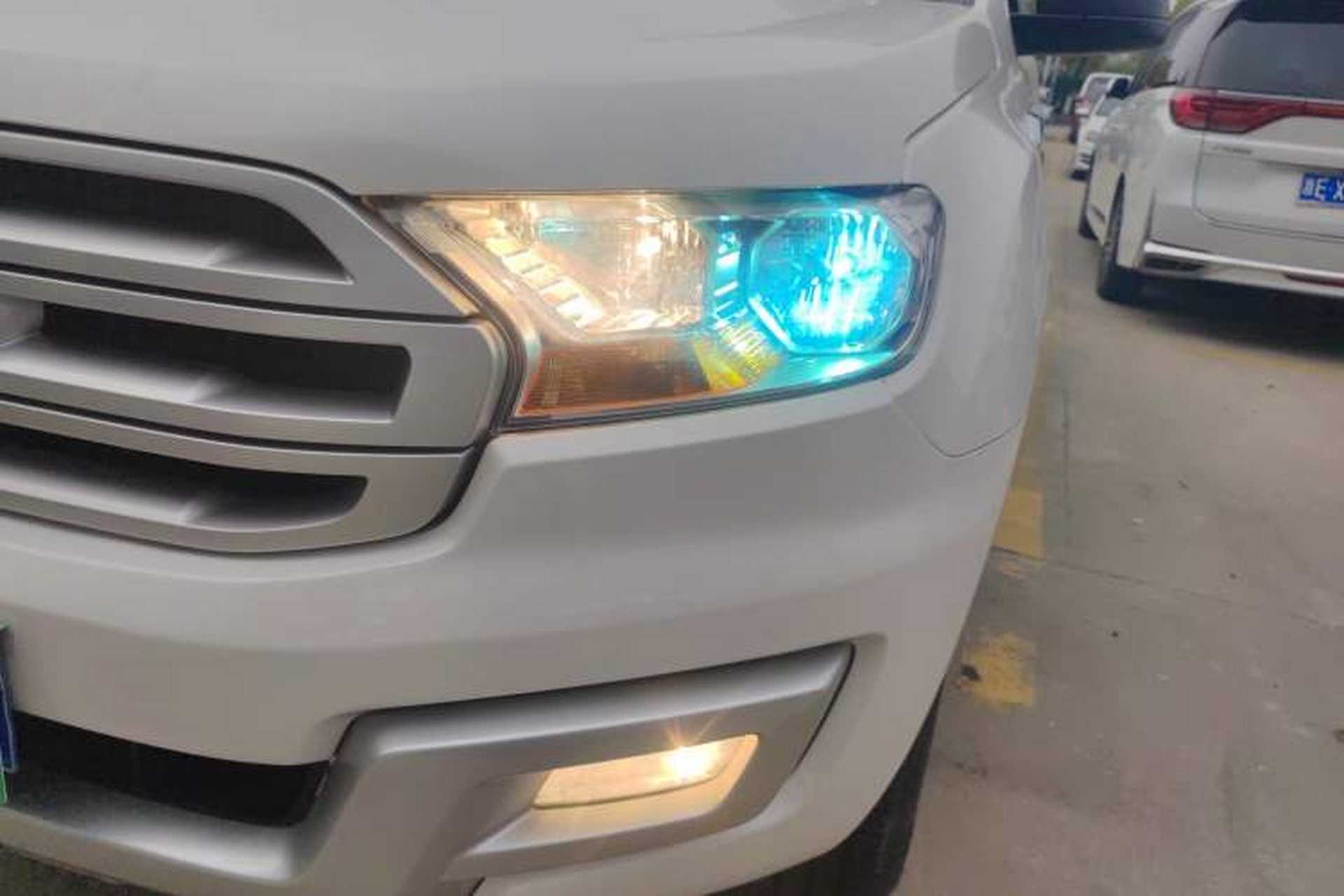 Used Ford Everest 2016 2.0T Gasoline Automatic Two-Wheel Drive Elite Edition Left Front Headlight