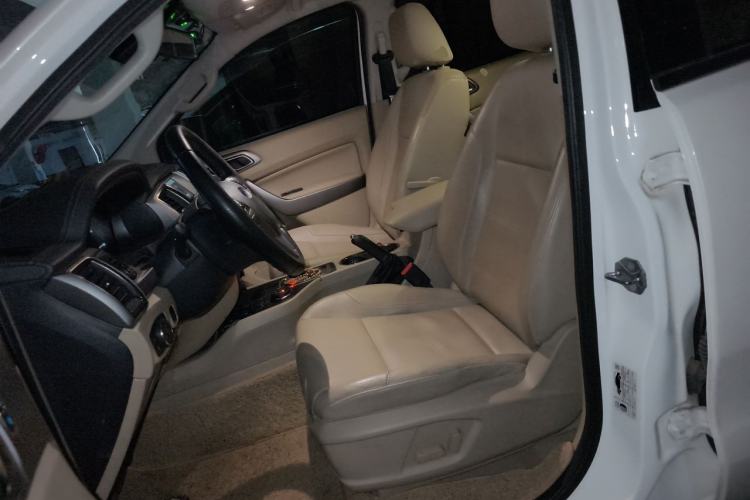 Used Ford Everest 2016 2.0T Gasoline Automatic 4x4 Luxury Edition Left Front Seat