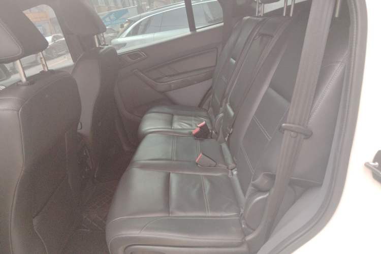 Used Ford Everest 2016 2.0T Gasoline Automatic 4x4 Flagship Edition Left Rear Seat