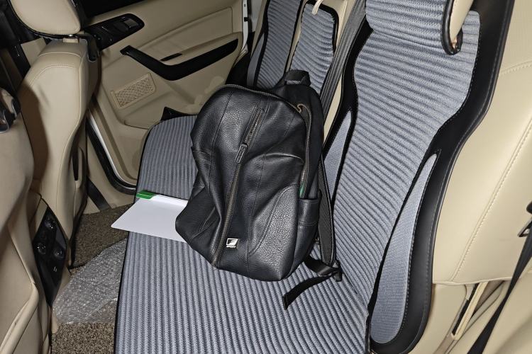 Used Ford Everest 2016 2.0T Gasoline Automatic 4x4 Flagship Edition Left Rear Seat