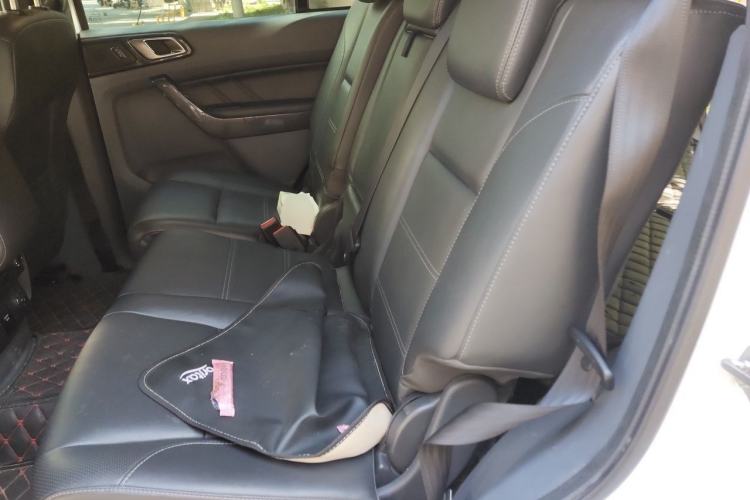 Used Ford Everest 2016 2.0T Gasoline Automatic 4x4 Flagship Edition Left Rear Seat