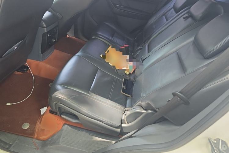 Used Ford Everest 2016 2.0T Gasoline Automatic 4x4 Flagship Edition Left Rear Seat
