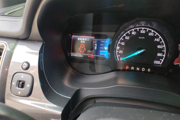 Used Ford Everest 2016 2.0T Gasoline Automatic 4x4 Flagship Edition Odometer Close Up