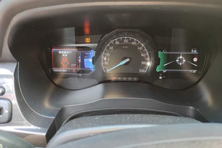 Used Ford Everest 2016 2.0T Gasoline Automatic 4x4 Flagship Edition Odometer Close Up