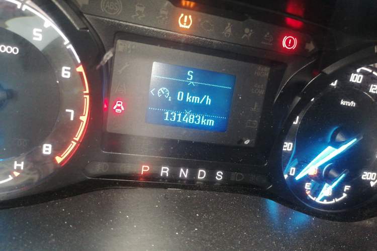 Used Ford Everest 2016 2.0T Gasoline Automatic 4x4 Elite Edition Odometer Close Up