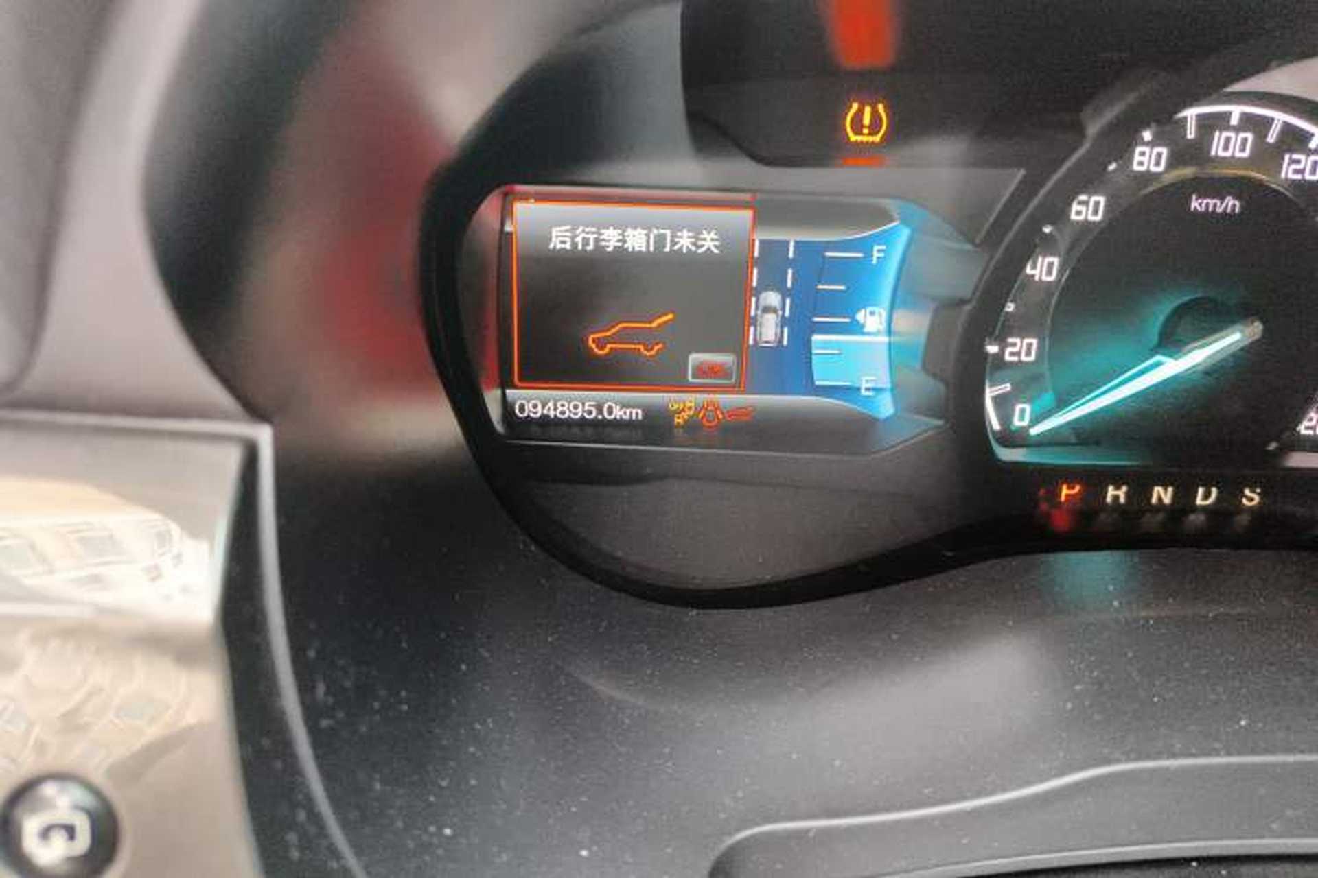 Used Ford Everest 2016 2.0T Gasoline Automatic 4x4 Flagship Edition Odometer Close Up