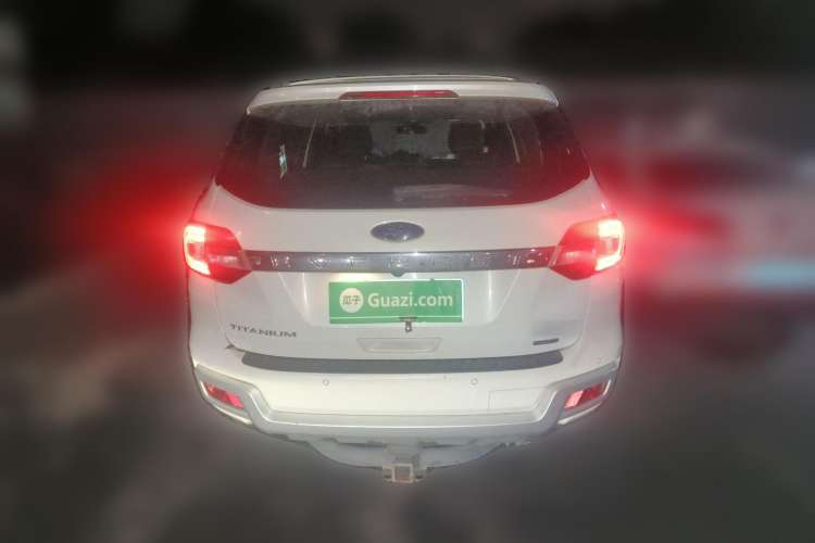 Used Ford Everest 2016 2.0T Gasoline Automatic 4x4 Flagship Edition Rear