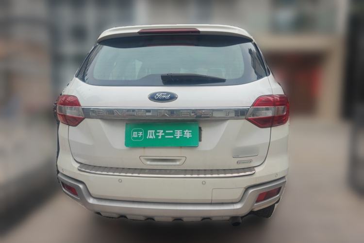 Used Ford Everest 2016 2.0T Gasoline Automatic Two-Wheel Drive Luxury Edition Rear